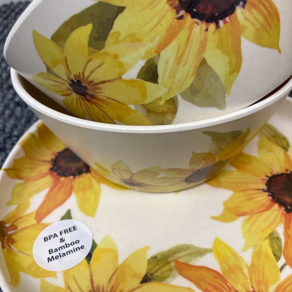 Set of 4 Smart Living Sunflower Bamboo Bowls and Plates - Picture 4 of 10